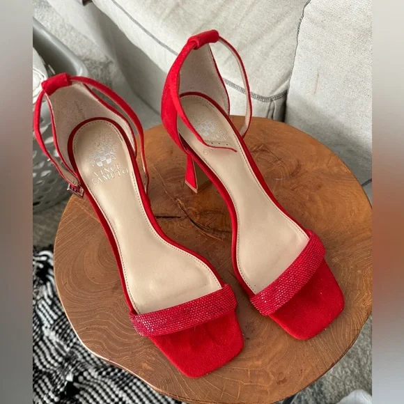 Vince Camuto size 9 only has been worn once - Picture 3 of 14